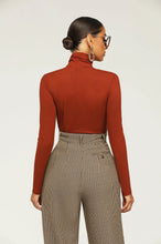 Load image into Gallery viewer, All The Way Turtleneck - Rust
